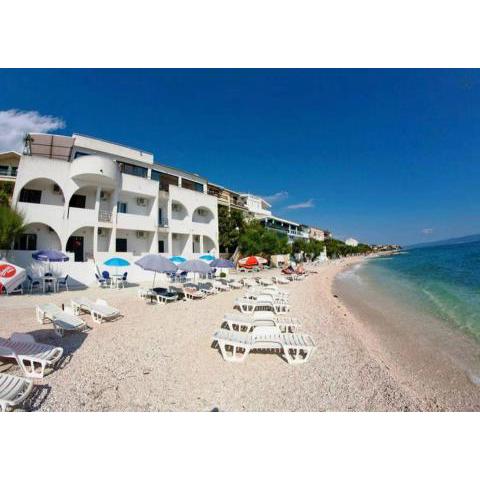 Luxurious Four Bedroom Beach Penthouse