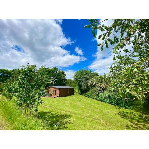 Luxury 2 Bedroom Lodge in Rural Cheshire