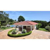 Luxury 4-Bedroom Villa with Heated Pool in Residencial Casa Linda