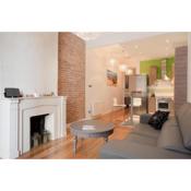 LUXURY BARCELONA CENTRAL CITY COSY 3 BEDROOM APARTMENT WITH PRIVATE TERRACE