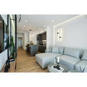 Luxury Downtown Apartment C2