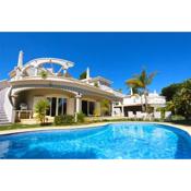 Luxury Vilamoura Villa 4 Bedrooms Villa Corvo Billiards Gym Great Golf Course Views