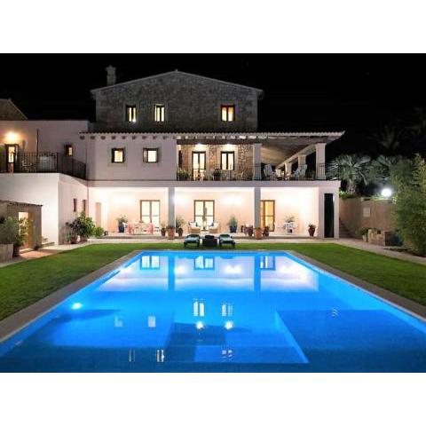 Luxury Villa in Manacor with Private Swimming Pool