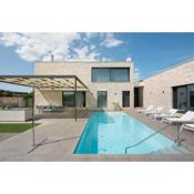 Luxury Villa Malie with Spa