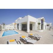 Luxury Villa Near beach 1km Swimming pool Tennis court Great for all ages