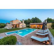 Luxury villa with a swimming pool Prodol, Marcana - 7359