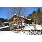 Luxus Chalet mit Pool zu vermieten