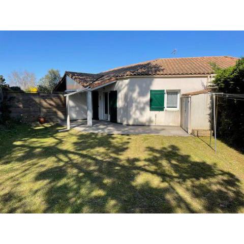 Maison avec jardin proche plage et piscine