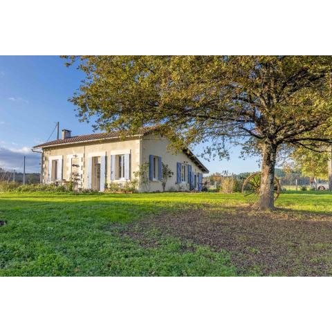 Maison d'une chambre avec jardin clos et wifi a Saint Aigulin