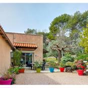 Maison de 2 chambres avec piscine partagee jardin clos et wifi a Draguignan