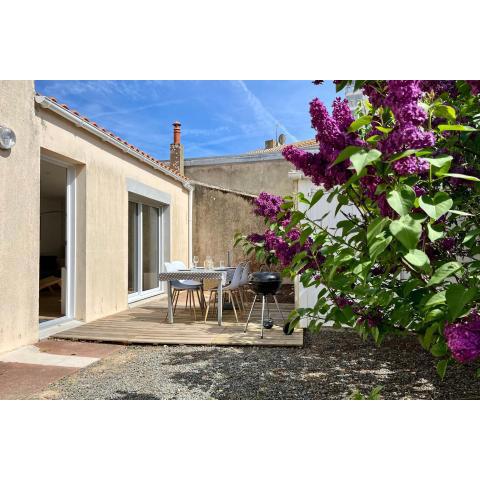 Maison de vacances avec terrasse en plein cœur des Sables - 4 pers