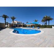 Majestic 6 Bedroom Villa with Pool and Sea Views CRO7