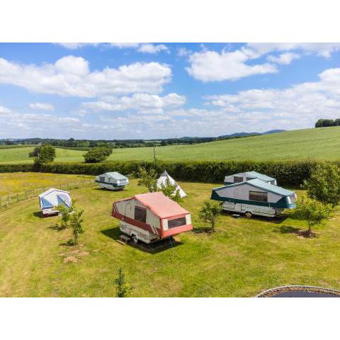 Malvern Hills View Glamping 16+