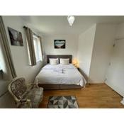 Mannys Apartment - Nice & Cozy 4Bed Diamond Lodge