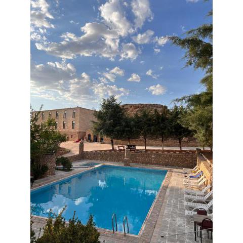 midyat antik otel