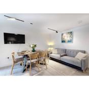 Modern 2 bed 2 bath flat with patio in Maida Vale