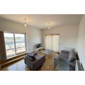 Modern 2 bed flat with balcony