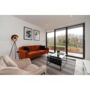 Modern 2 Bedroom Apartment in Wimbledon