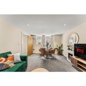 Modern 2 Bedroom Flat in Sheffield - Sleeps 6