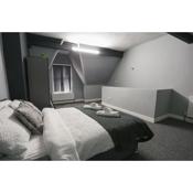 Modern 2 Bedroom Loft Apartment near NEC / Birmingham Airport/ City Centre