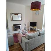 Modern 2bed close to the Promenade & Theatre