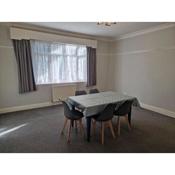 Modern 3BD London Flat