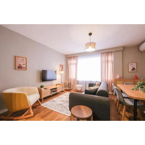 Modern 3BR Best Location in Kadıköy