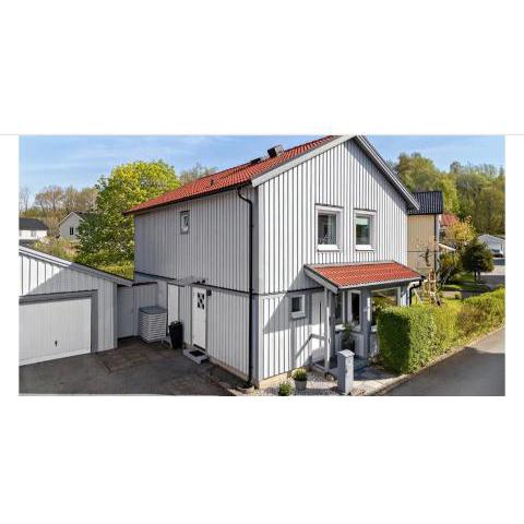 Modern and luxurious house 13 min from Gothenburg