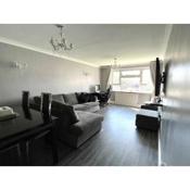 Modern and Stylish 2 Bed Apartment