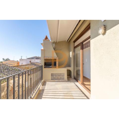 Modern Apartment for Six People in Alt Empordà