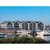 Modern apartment with Harbour View in Kamperland