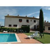 Modern Farmhouse in Pienza with Outdoor Pool