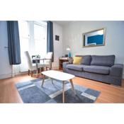 Modern Flat in Rosemount/City Centre