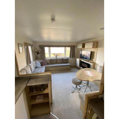 Modern & Homley 3BR Caravan