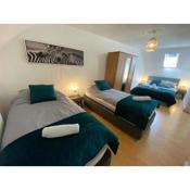 Modern Spacious Flat In Ipswich - Sleeps 6 - Parking