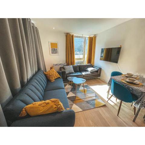 Modern, stylish Apt 1 min from New St Station