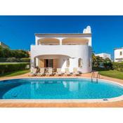 Modern Villa in Albufeira with Private Swimming Pool