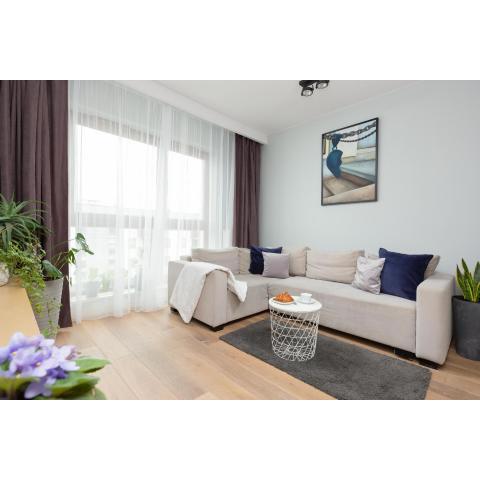 Mokotów Bluszcz Apartment by Renters