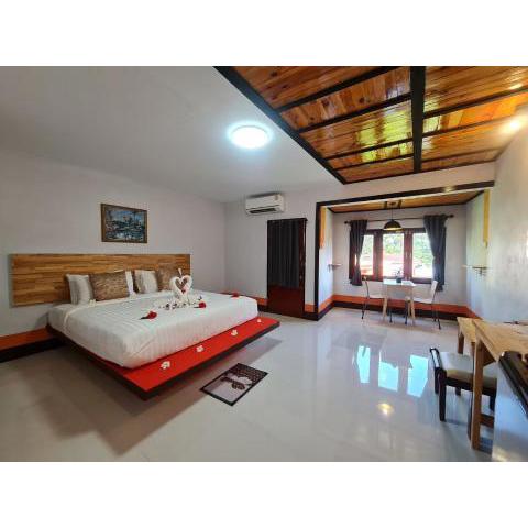 Mookboonchu Guesthouse ,Kohmook Trang