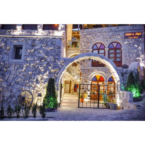 Nar'ın Nâr-ı Âşkı Cave Hotel