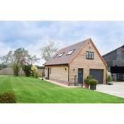 NEW 5 Star Luxury Nr Bicester Village on farm