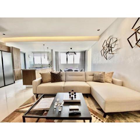 New Modern Lux city condo with pool and gym ocean view Santo Domingo