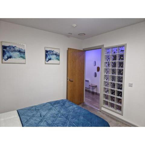 New Street - Lux Bullring Suite, Free Netflix - WIFI - Sleeps 5