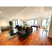 Newcastle Penthouse - Sleeps 8 - City Centre - Free Parking - City Views