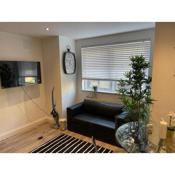 Newly refurbished 2 Bedroom flat with free parking