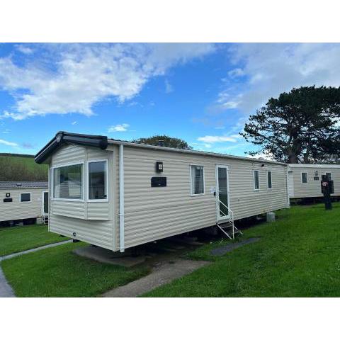 Newquay Bay Porth Caravan - 6 berth