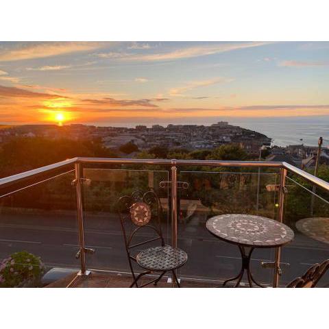 Newquay Sunset & Sea View Apartment in Town Centre