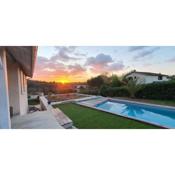 Nice and peaceful 170m with pool and garden