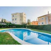 Nice apartment in S Agar with pool