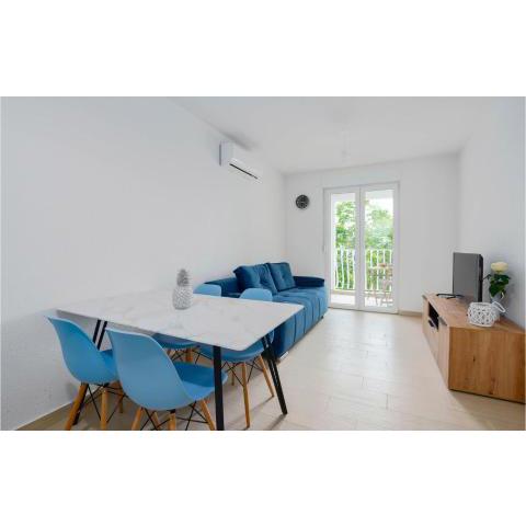 Nice apartment in Trogir with WiFi and 2 Bedrooms
